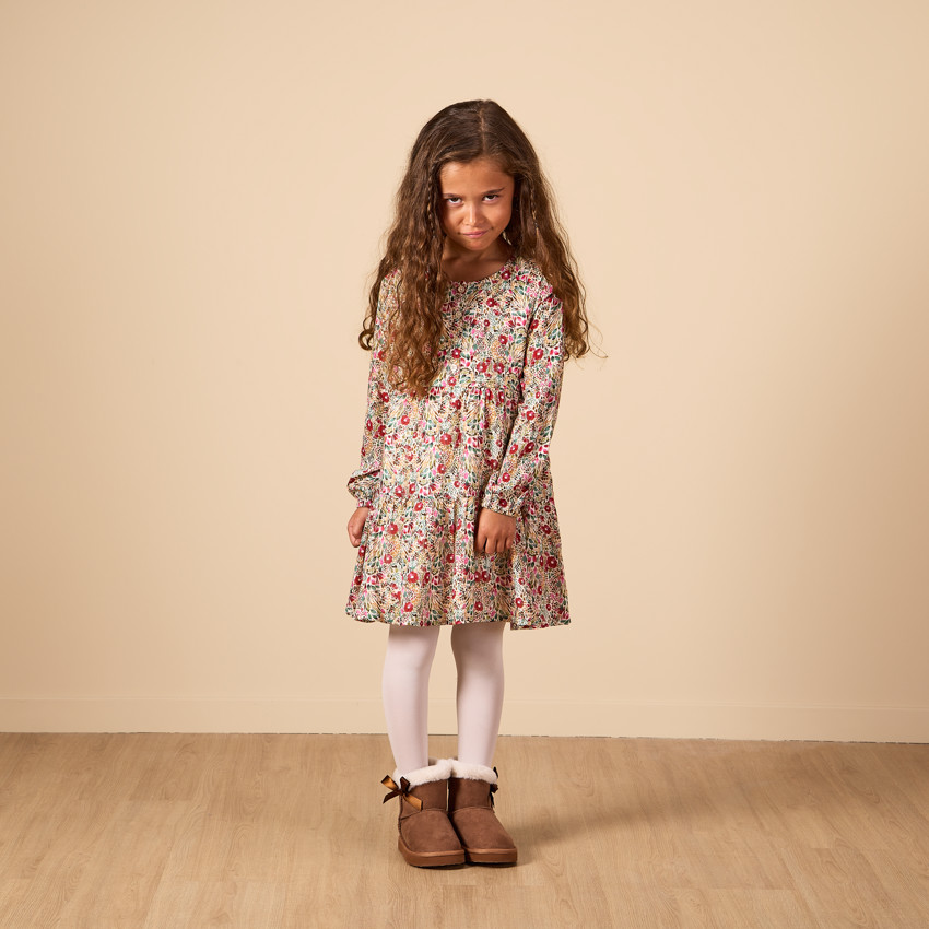 Vestido de flores sin cuello y manga larga para niña 