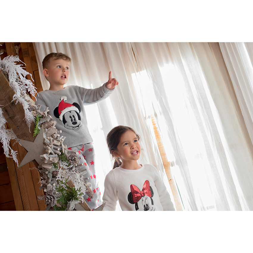 Pijama de borreguillo bicolor con Minnie Disney de lentejuelas  Additional Pijama de borreguillo bicolor con Minnie Disney de lentejuelas