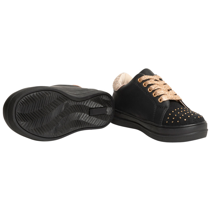 Zapatillas bajas de dos materiales con detalles dorados para niña  Additional Zapatillas bajas de dos materiales con detalles dorados para niña