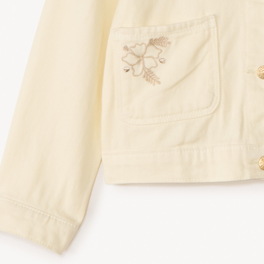 Chaqueta de denim lisa con bordado para niña. 
