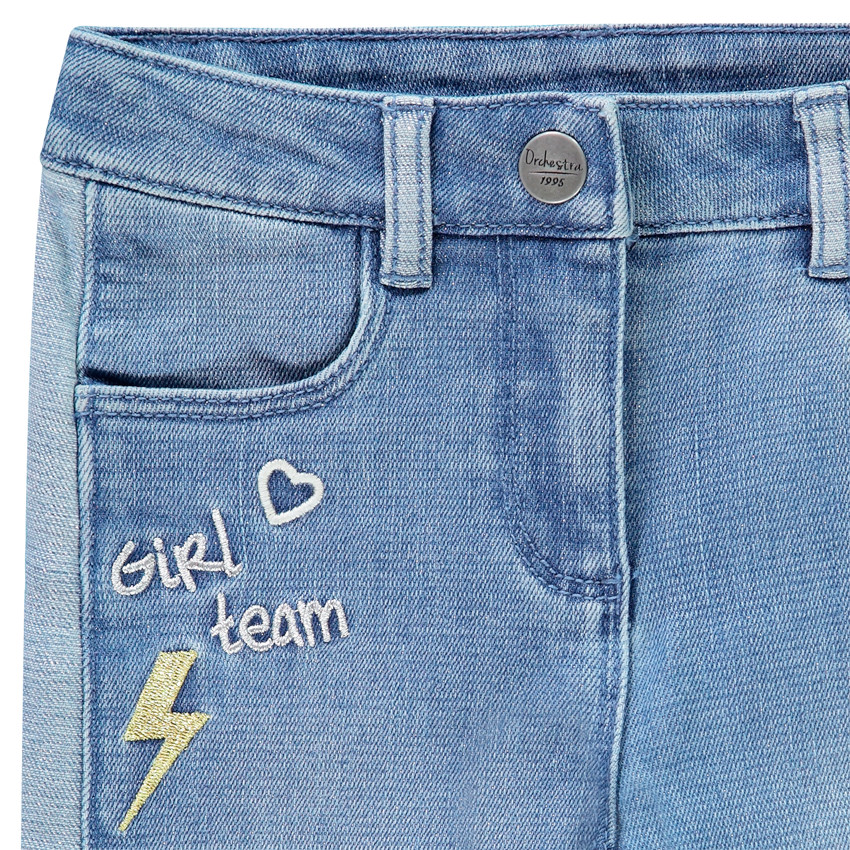 Jeans slim mensaje bordado  Additional Jeans slim mensaje bordado