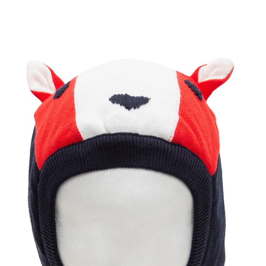 Gorro de punto con cabeza de zorro y orejas de relieve con detalles bordados 