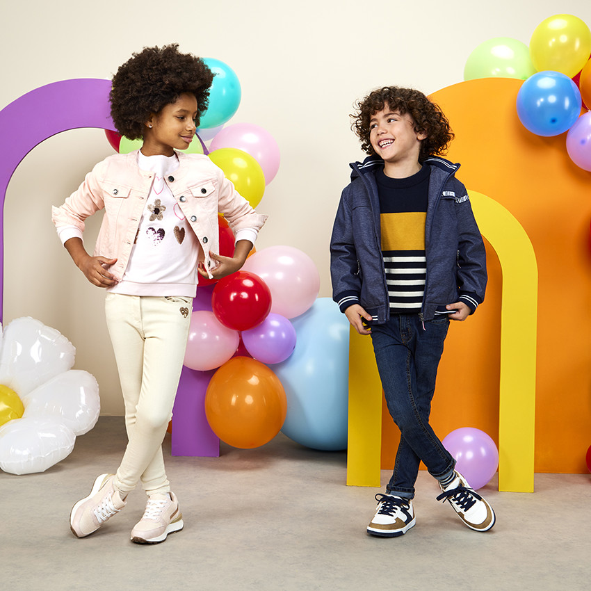 Sudadera oversize con motivos de lentejuelas mágicas para niña 