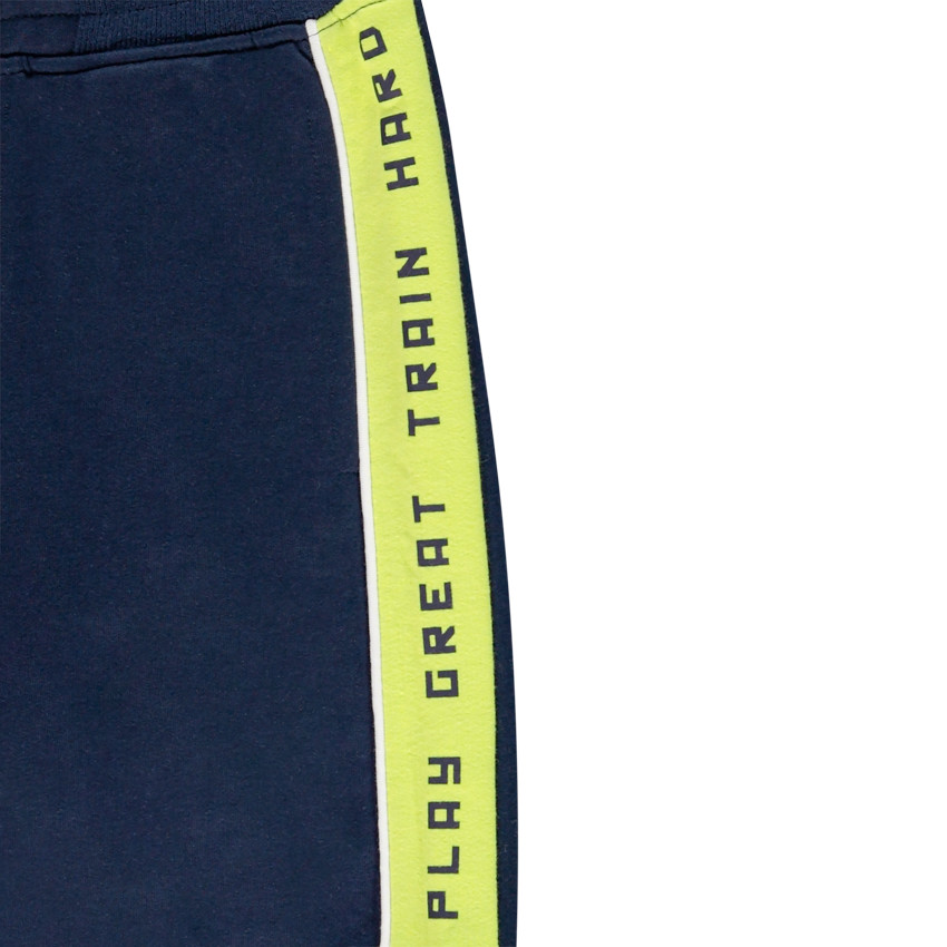 Conjunto de playa camiseta y bermudas para niño 