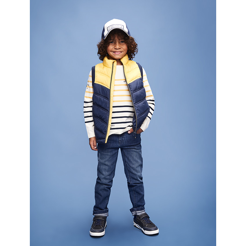 Camiseta marinera de punto grueso para niño con estampado de colocación 