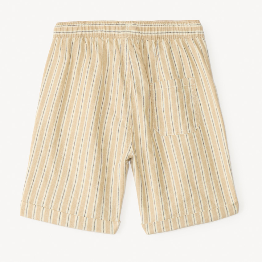 Short de tela a rayas para niño 