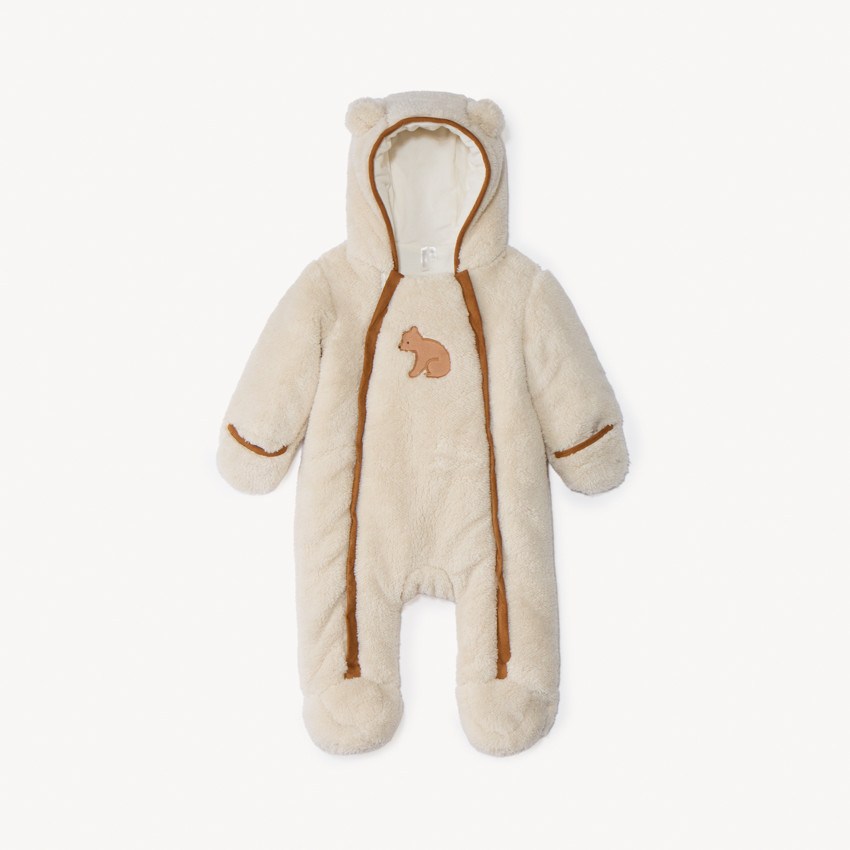Combi-pilote de sherpa Ourson para bebé con acabados diferentes según la edad. 