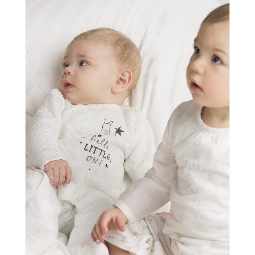 Pijama con forro de punto, inscripciones y conejo bordados  Additional Pijama con forro de punto, inscripciones y conejo bordados