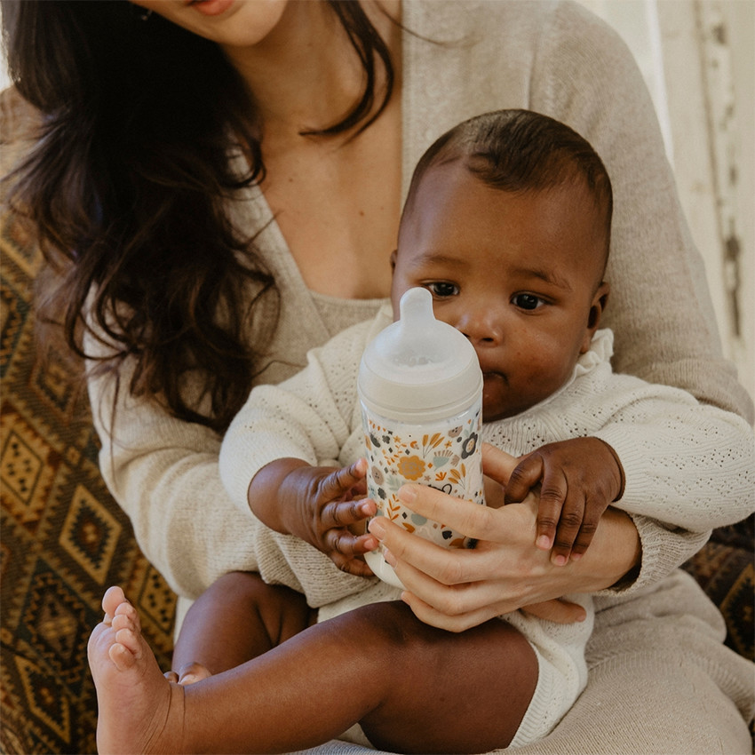 Biberón con tetina simétrica SX Pro M 270ml Wonderland Beige 