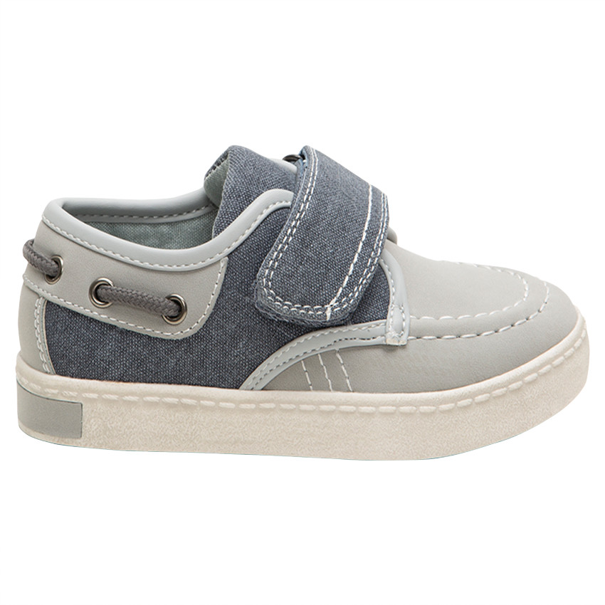 Zapatillas bajas estilo náuticos con velcro de la 28 a la 35 