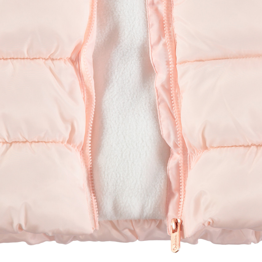 Anorak acolchado con capucha de forro polar 