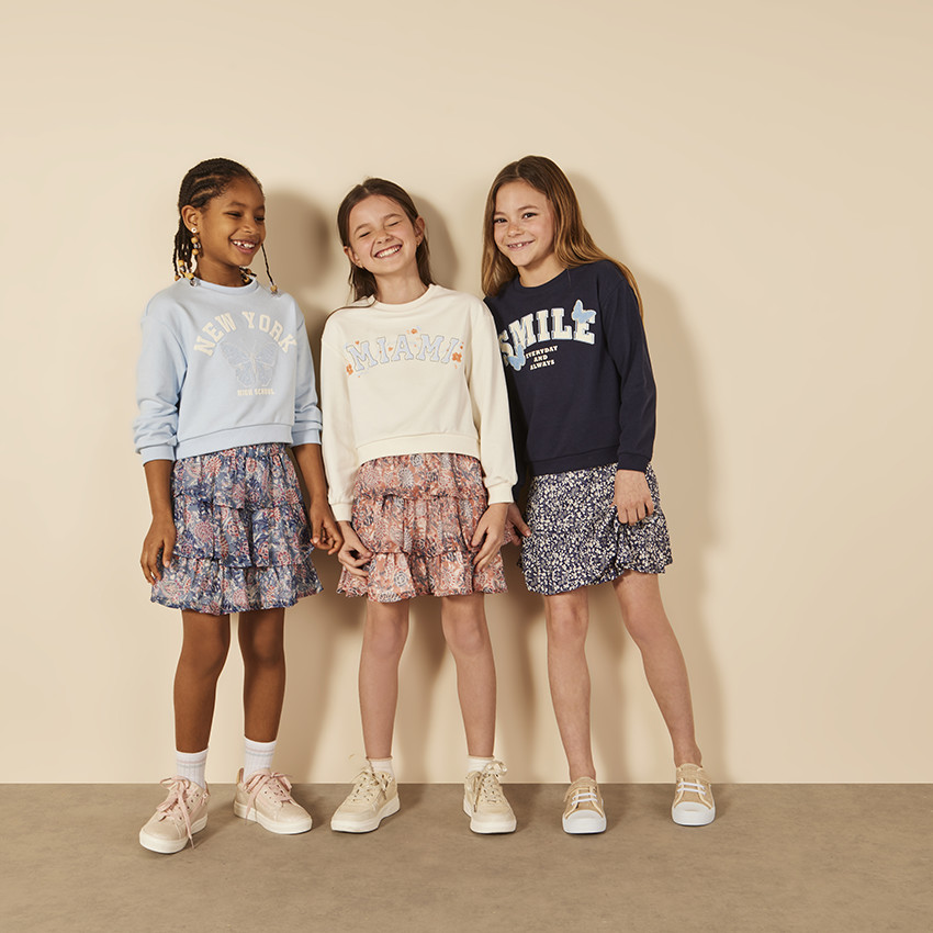 Falda de volantes con estampado cachemire y lurex para niña 