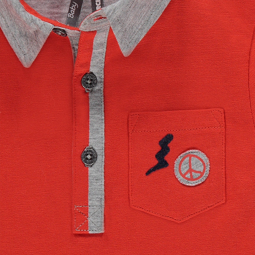 Conjunto de polo de punto y bermudas de felpa con estampado all-over 
