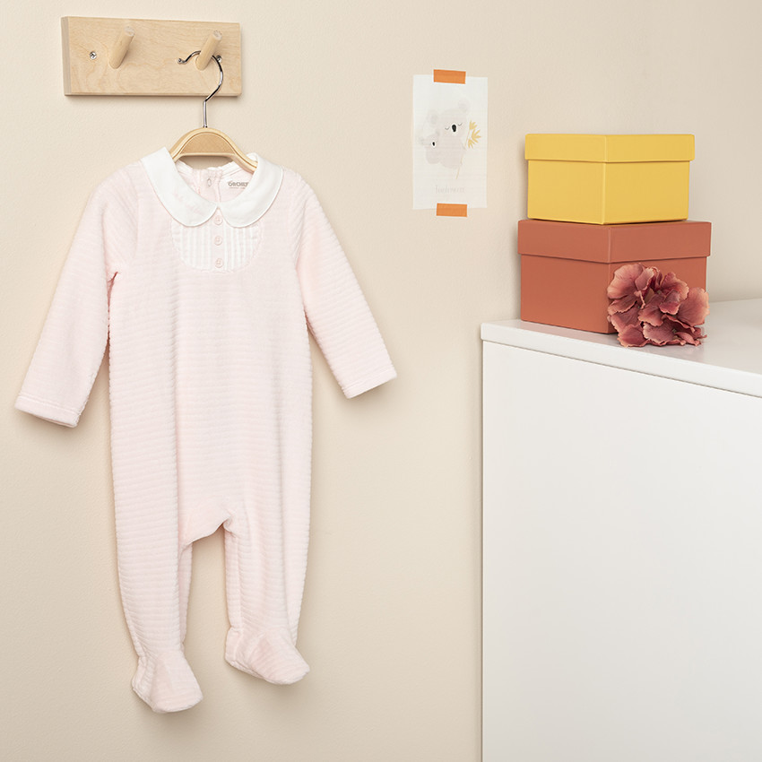 Pelele de terciopelo acanalado con cuello Claudine bordado 