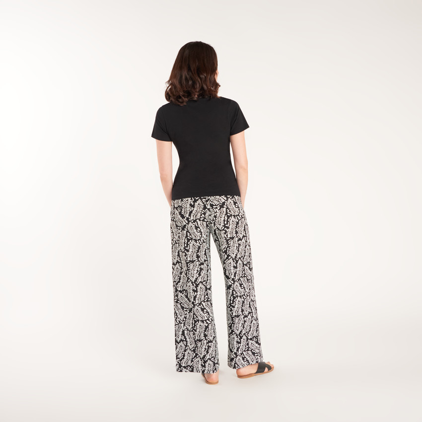 Pantalón ancho y fluido con cinturón alto estampado para mujeres embarazadas 