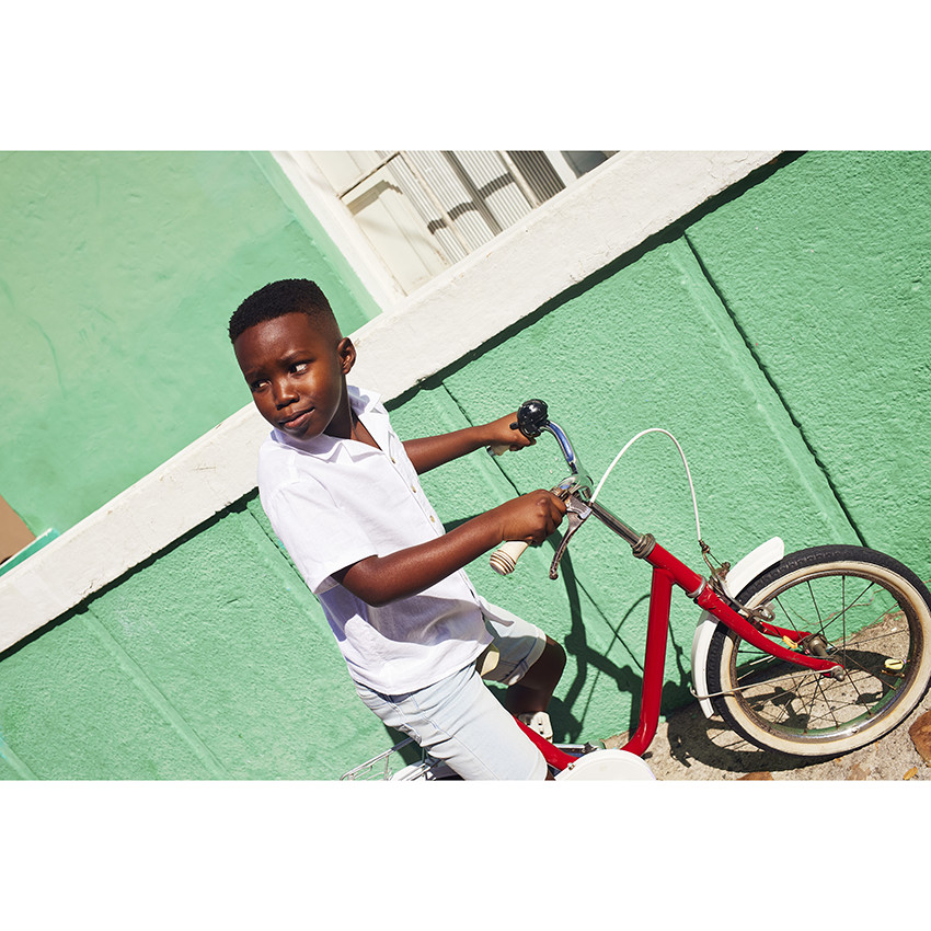 Bermuda efecto vaquero con cinturón desmontable para niño 