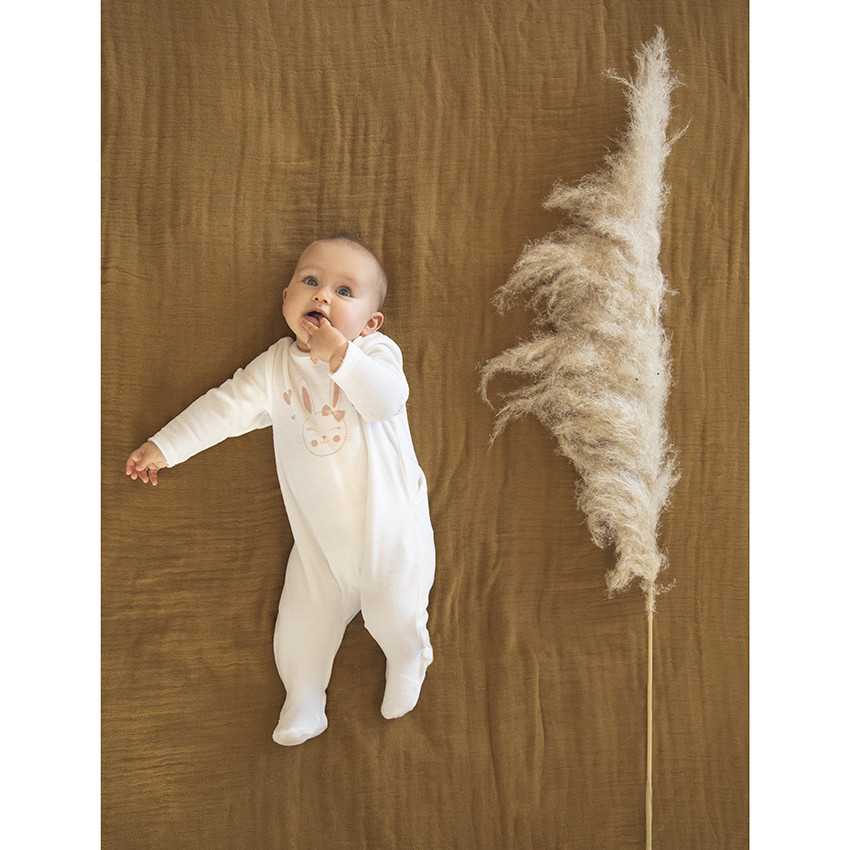 Pelele de terciopelo con estampado de conejito y corazones para bebé niña  Additional Pelele de terciopelo con estampado de conejito y corazones para bebé niña