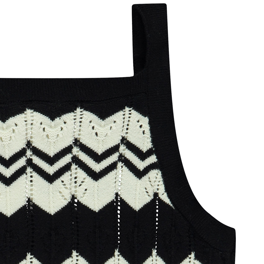 Conjunto camiseta sin mangas y short de crochet fantasía para niña  Additional Conjunto camiseta sin mangas y short de crochet fantasía para niña