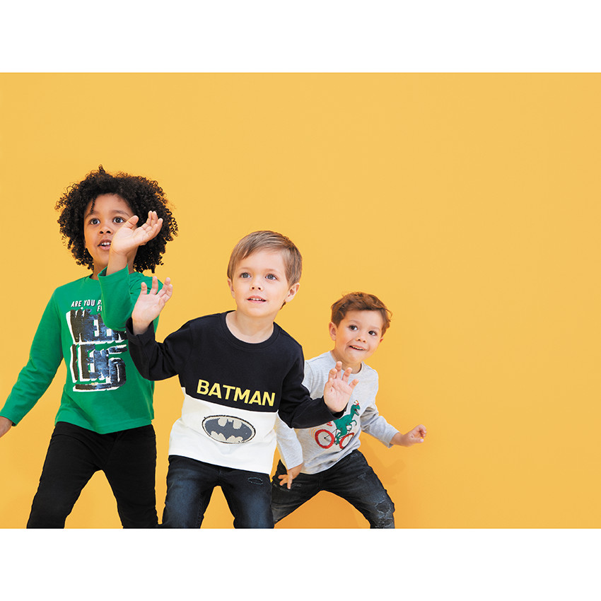 Camiseta de manga larga con inscripciones de lentejuelas mágicas 