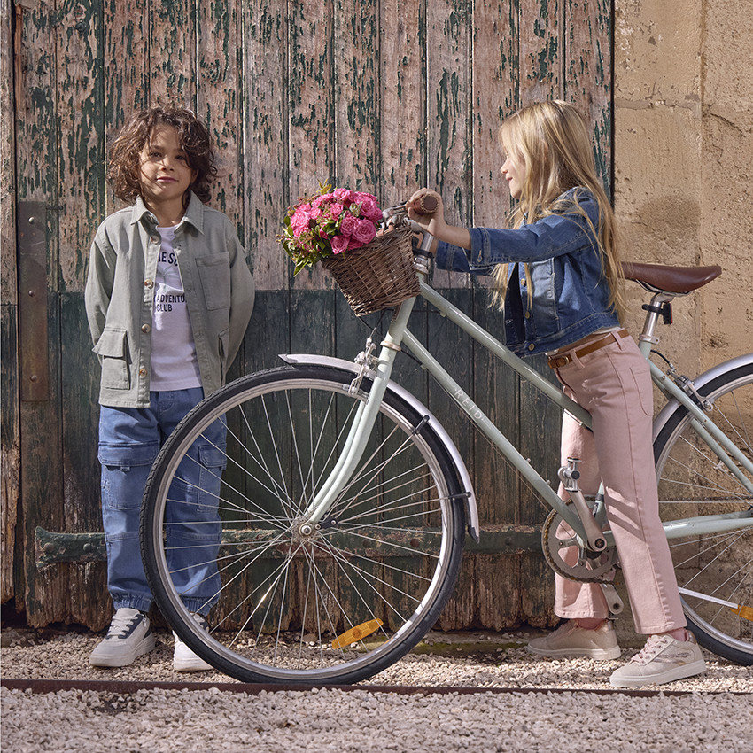 Camisa sobre uniforme efecto denim con bolsillos para niño 