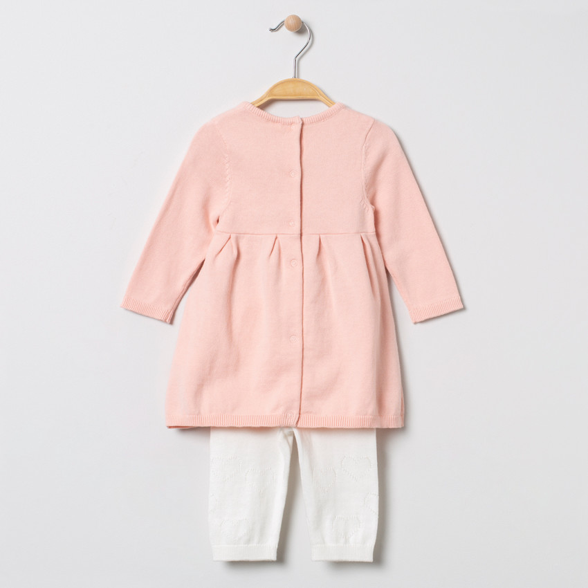 Conjunto con vestido de punto y pantalón con corazones  