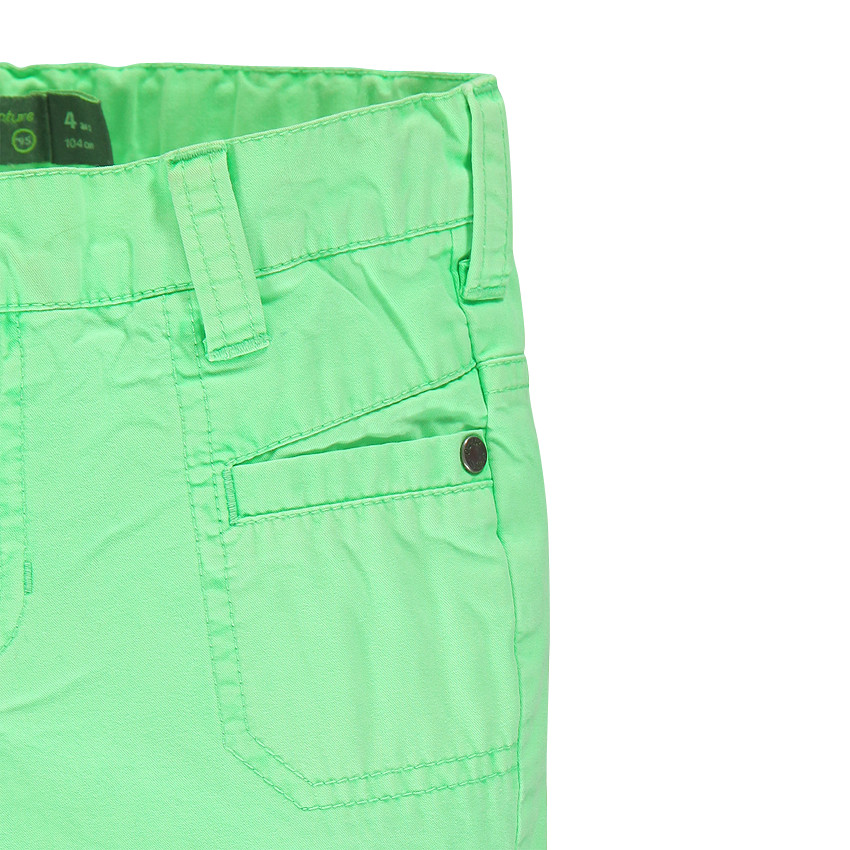 Bermuda de Twill liso con bolsillos 