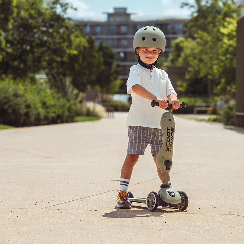 Highwaykick 1 Push & Go de Scoot & Ride en color Olive 