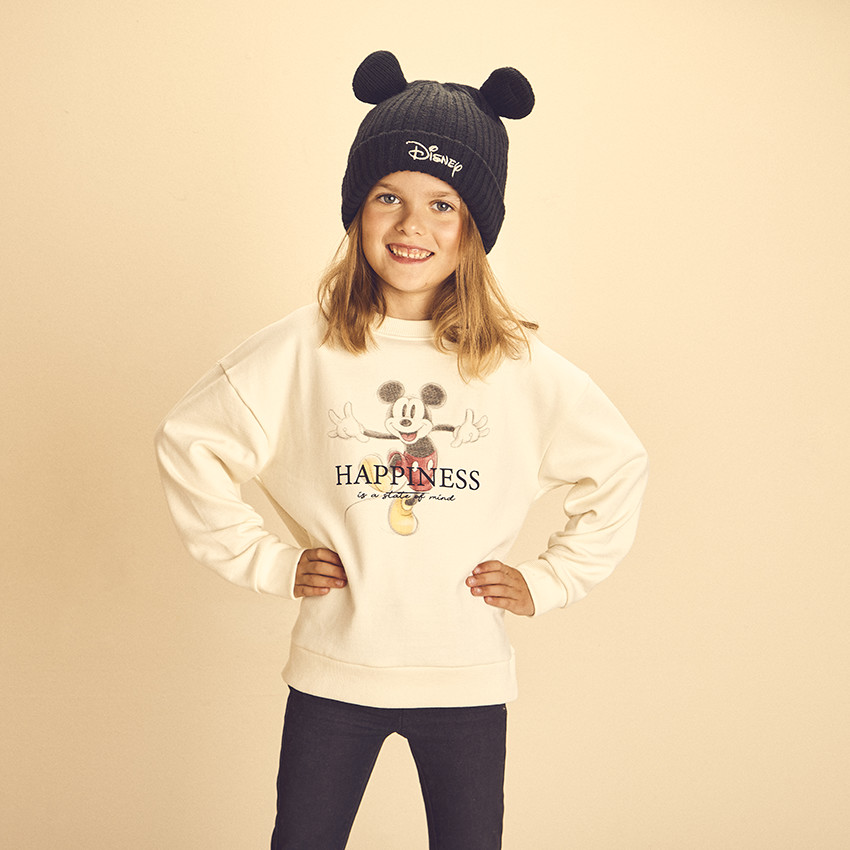 Gorro de punto con bordado y orejas 3D de Disney para niño 