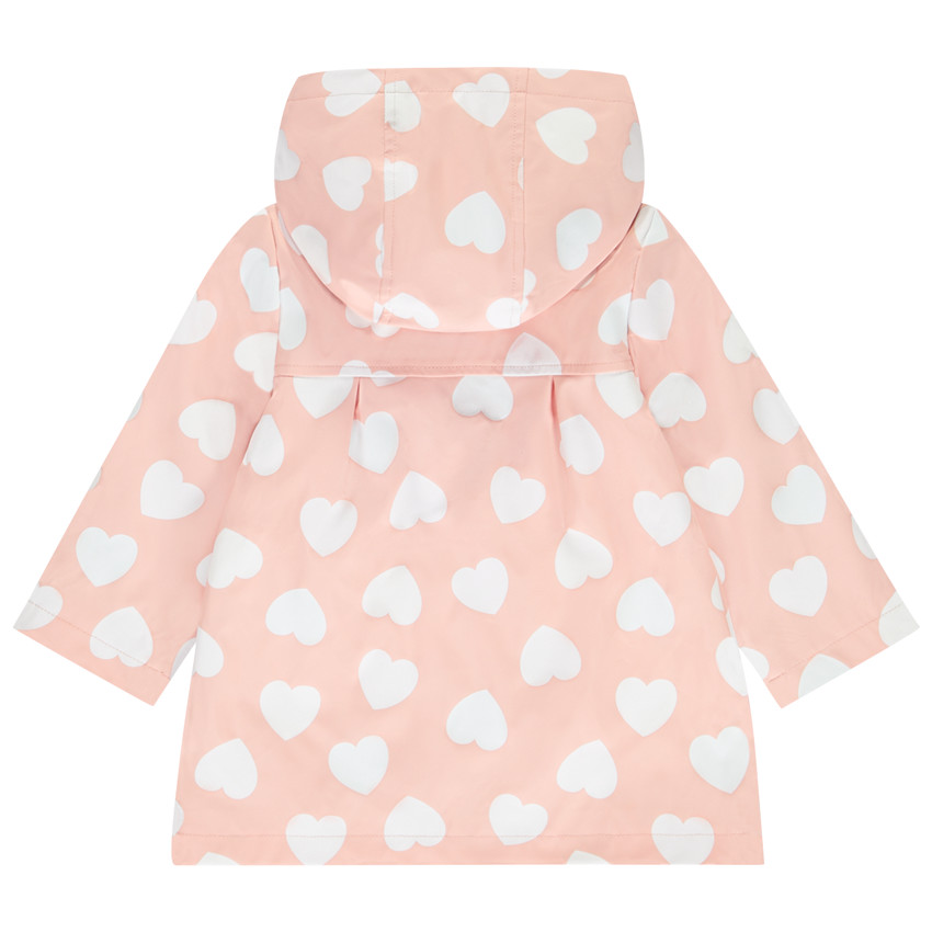 Parka de goma con colores cambiantes estampada de corazones para niña. 