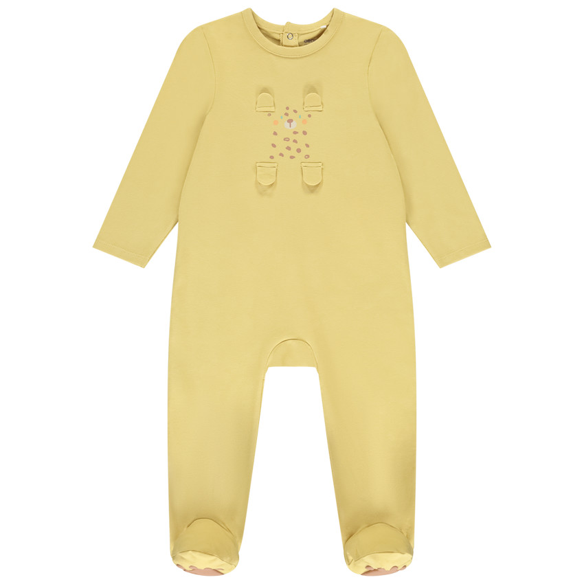 Pelele con motivo de oso y solapas 3D para bebé niño con aberturas diferentes según la edad. 