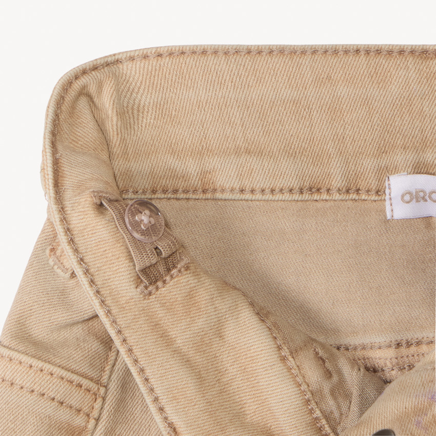 Jean recto teñido con bolsillos cargo para niño 