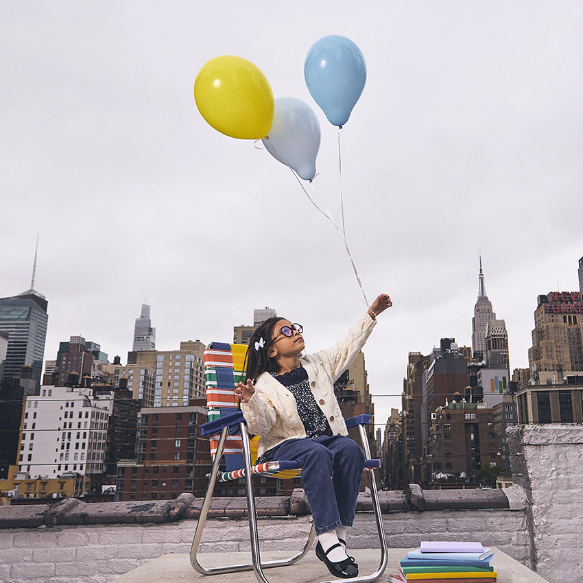Pantalón paperbag de denim con cinturón para niña 