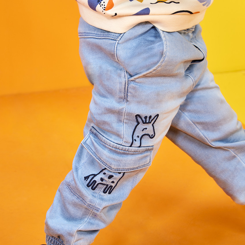Jean jogger bordado jirafa para bebé niño 