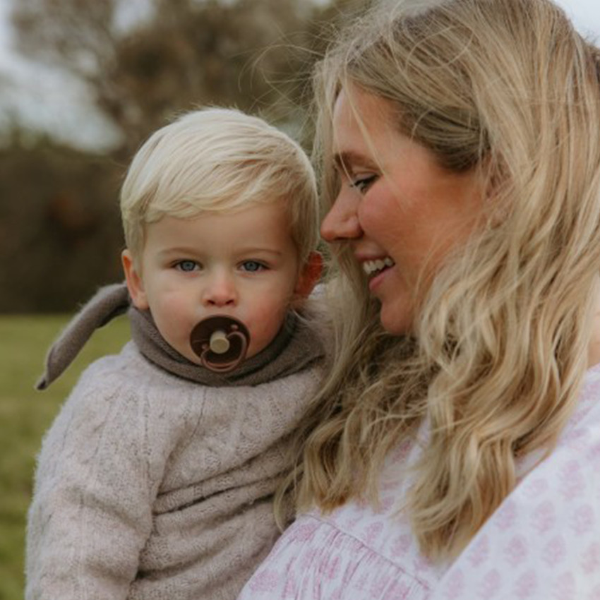 Pack de 2 chupetes de silicona 6-18M Little Viking Cocoa/ Olive 