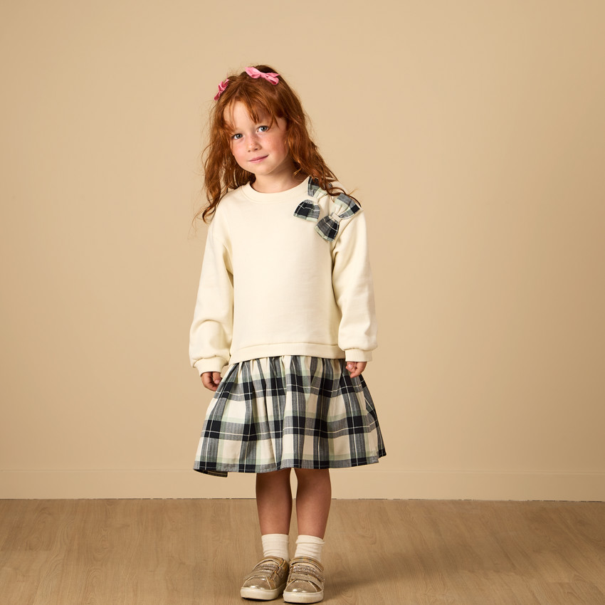 Vestido efecto 2 en 1 de dos materiales a cuadros para niña 