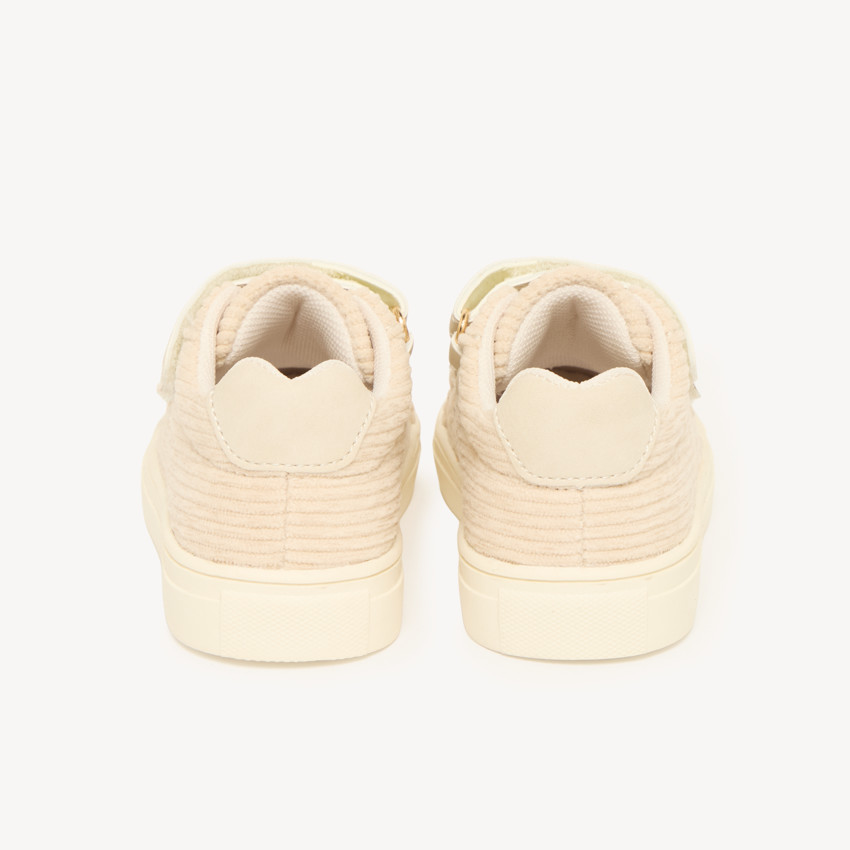 Zapatillas bajas de niña de terciopelo con cierre de velcro 