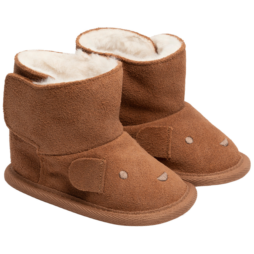 Botines forrados con orejas en relieve 
