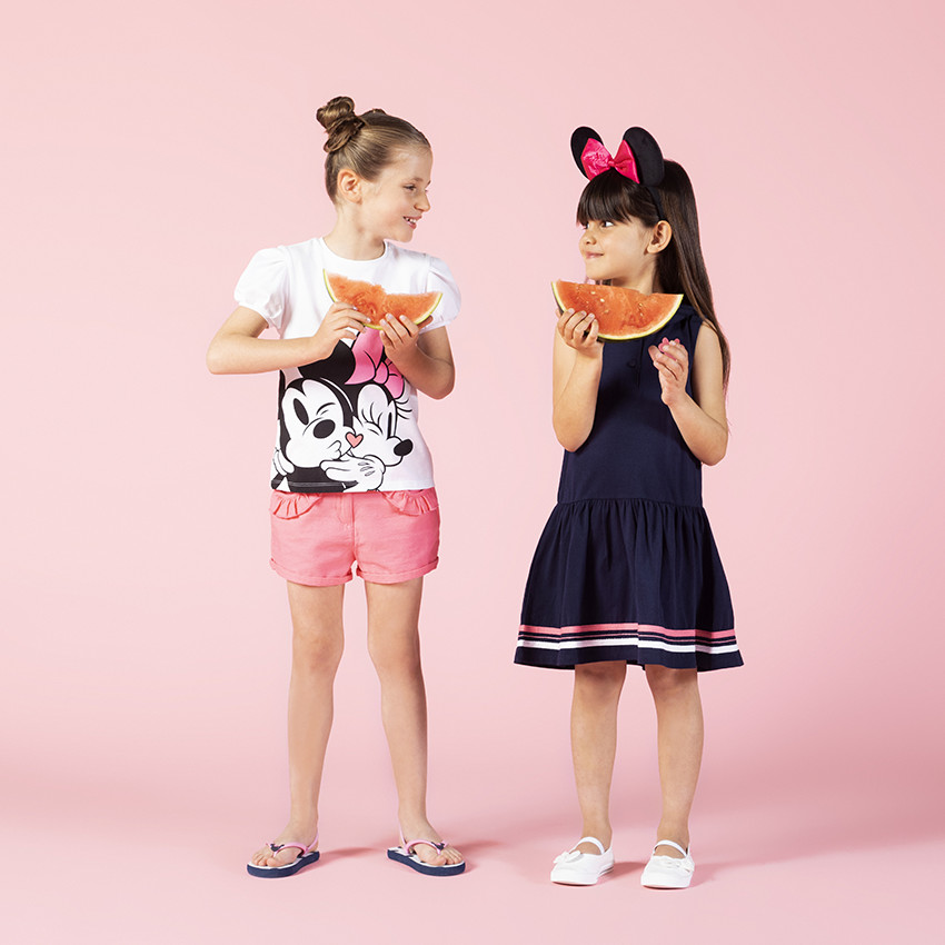 Chanclas con estampado de lunares y parche de Minnie Disney para niña con tira según la edad  Additional Chanclas con estampado de lunares y parche de Minnie Disney para niña con tira según la edad