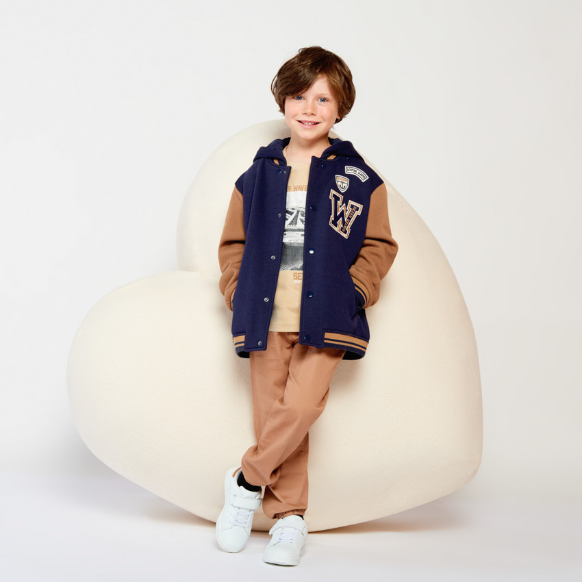 Chaqueta con capucha y cuello teddy con forro niño 