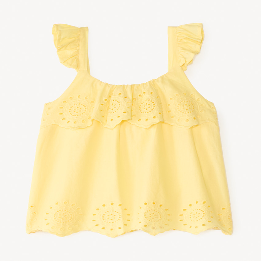 Top corto de voile liso con bordado de estilo inglés para niña. 