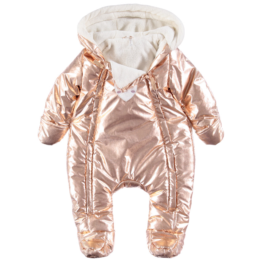 Buzo con forro de borreguito y efecto metálico rosa 