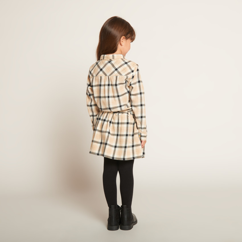 Vestido camisa ceñido de cuadros para niña 