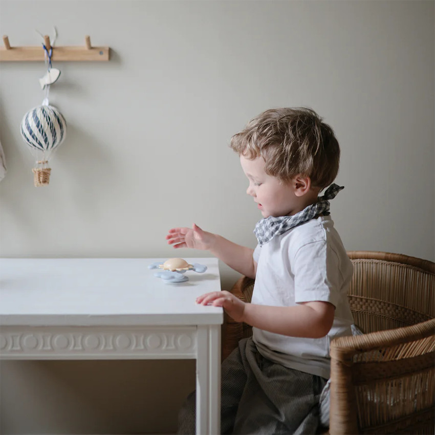 Jouet de rotation à ventouse Sunshine 12m+ 