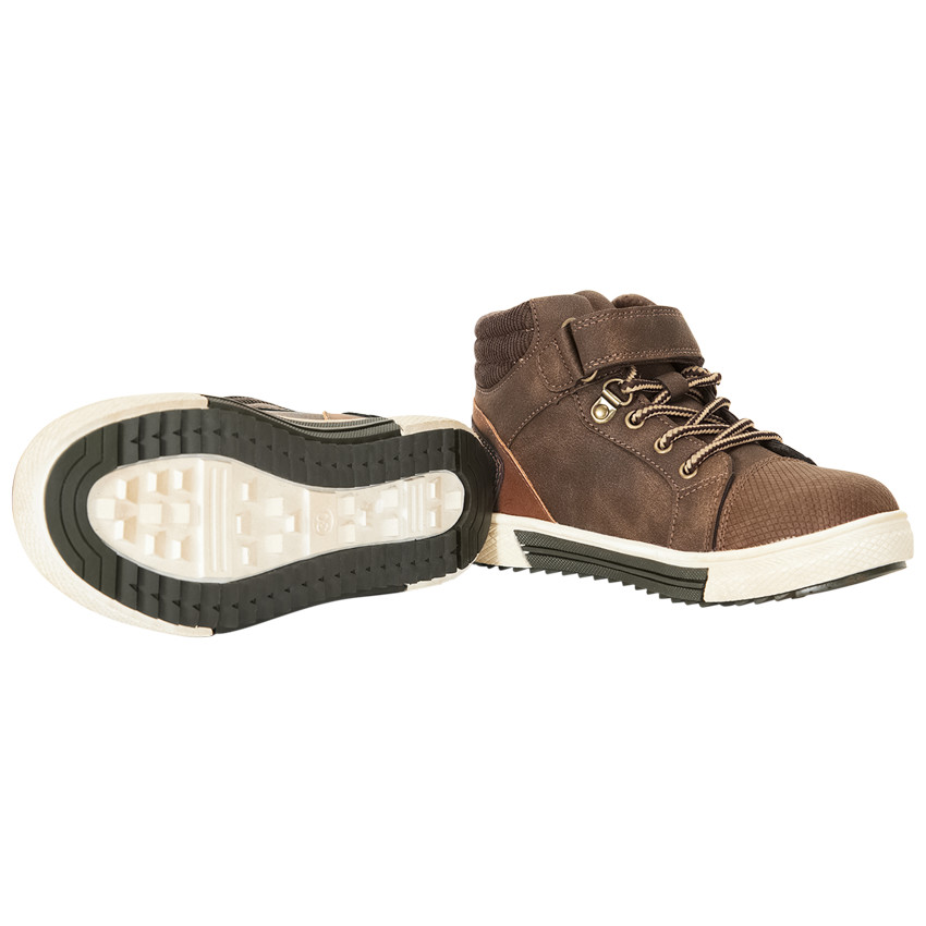 Botines marrones con velcro y cordones para niño 
