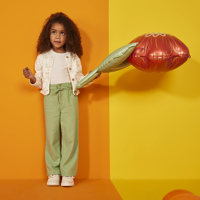 Pantalón ancho de tela lisa para niña 