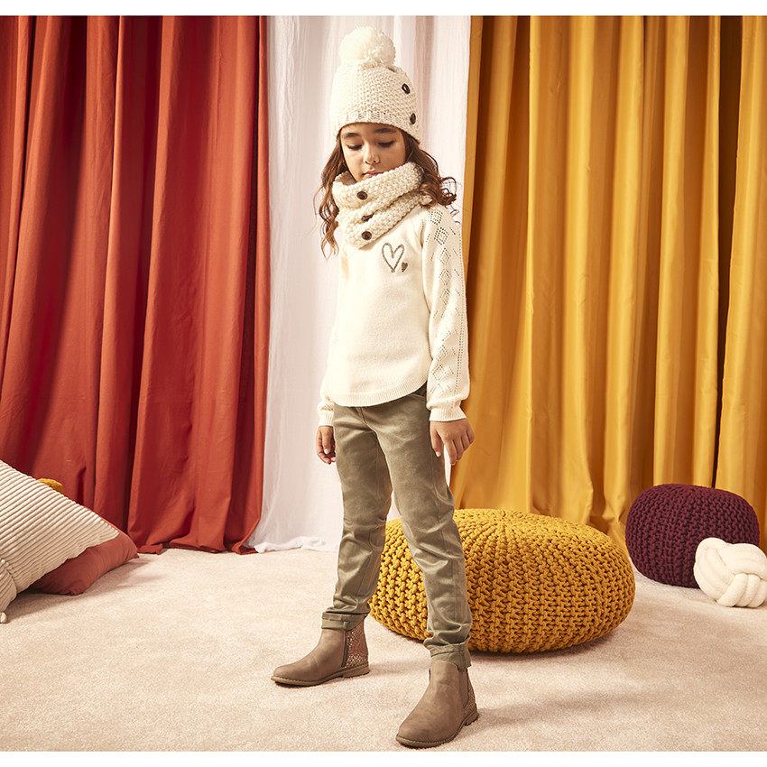 Conjunto de gorro y bufanda de punto forrados de sherpa para niña. 