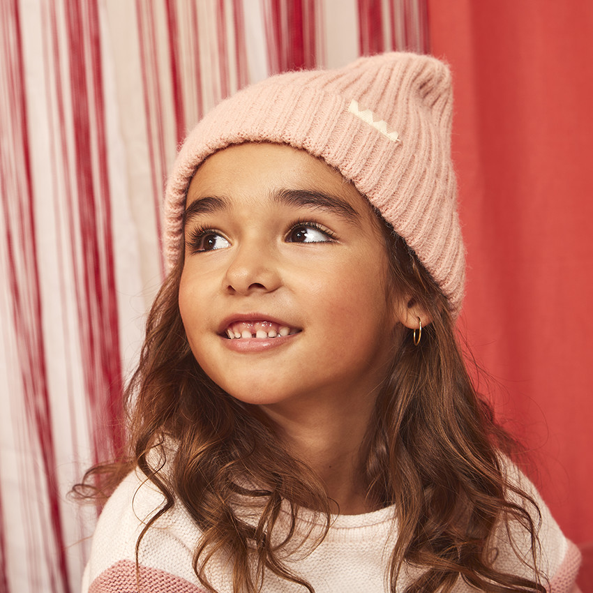 Gorro de canalé liso para niña 