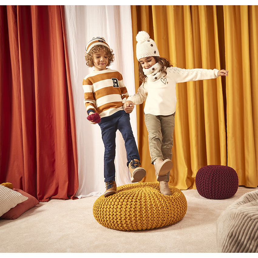 Gorro de punto a rayas para niño 