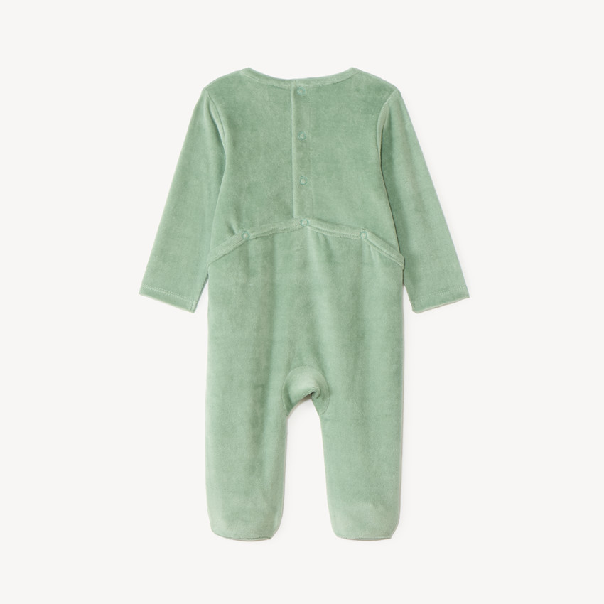 Duerme bebé niño de felpa con estampado lindo. 