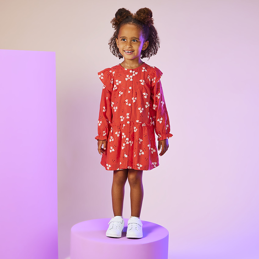 Vestido de niña de manga larga con volantes y estampado floral 